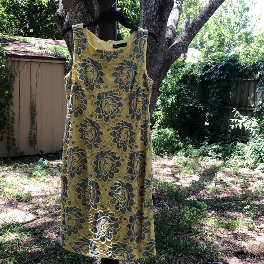 Playful yellow & blue lace overlay sheath dress